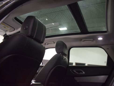 Used 2019 Land Rover Range Rover Velar S image 33