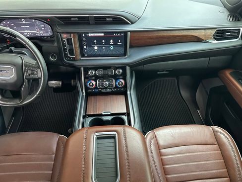 Used 2024 GMC Yukon Denali Ultimate AWD/4WD image 18