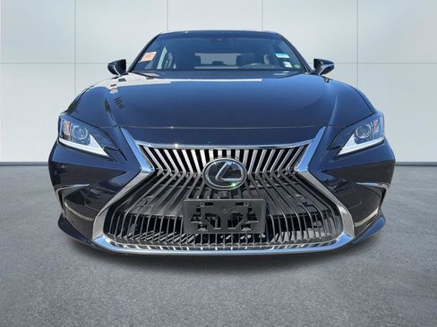 Used 2019 Lexus ES 350 w/ Accessory Package 2 FWD image 3