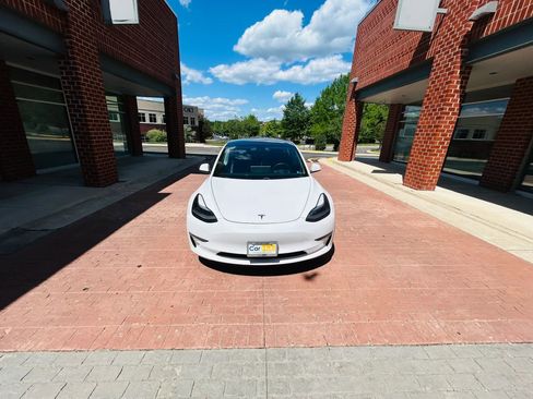Used 2021 Tesla Model 3 Standard Range Plus RWD image 2