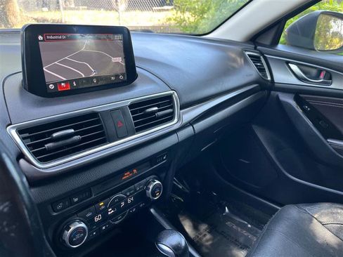 Used 2017 MAZDA MAZDA3 Grand Touring w/ Premium Equipment Package FWD image 15