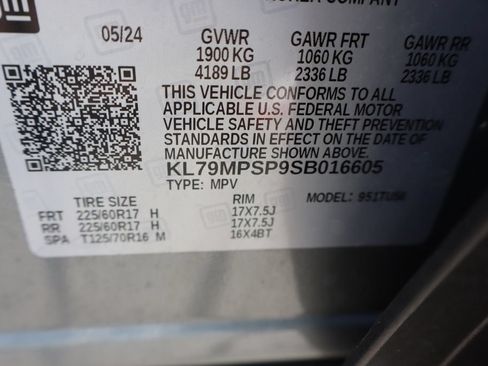Used 2025 Chevrolet TrailBlazer LT w/ LT Cold Weather Package FWD image 32