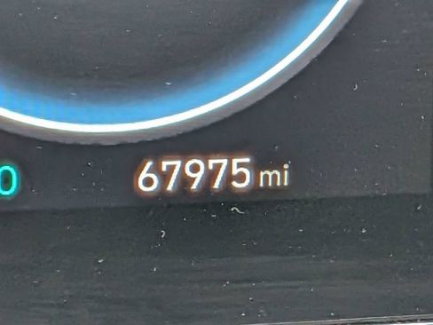 Used 2024 Hyundai Elantra Blue FWD image 19