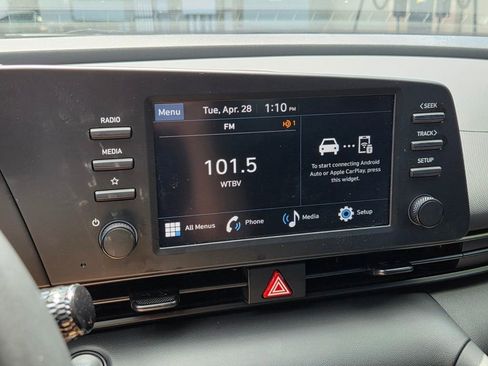 Used 2025 Hyundai Elantra Sport FWD image 21