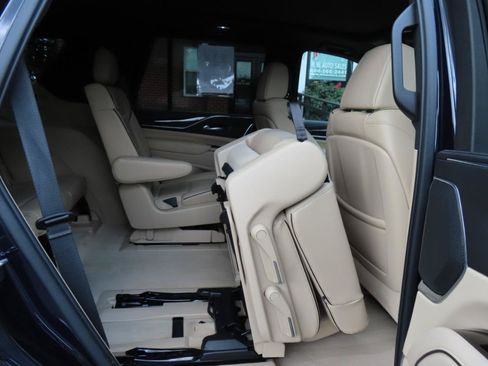Used 2021 Cadillac Escalade Premium Luxury w/ Driver Assist Tech Package AWD/4WD image 22