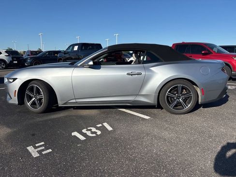 Used 2024 Ford Mustang Premium RWD image 5
