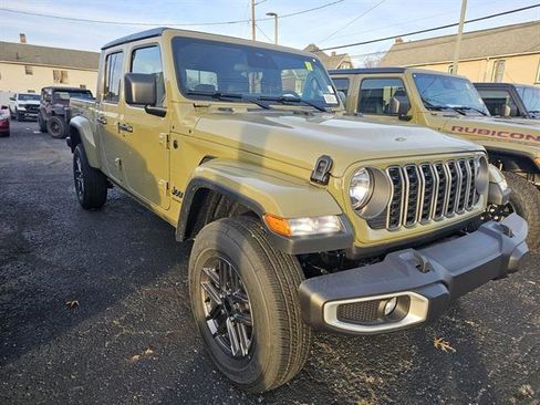 New 2026 Jeep Gladiator Sport image 3