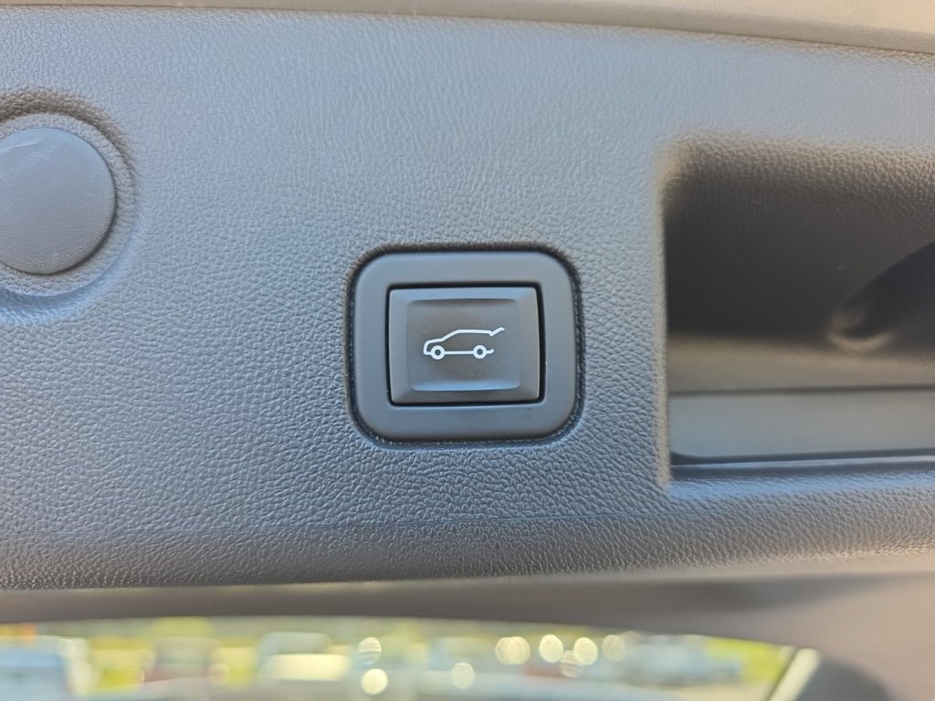 Used 2022 Chevrolet Equinox LT AWD/4WD image 29