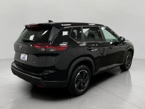 Certified 2025 Nissan Rogue SV image 3