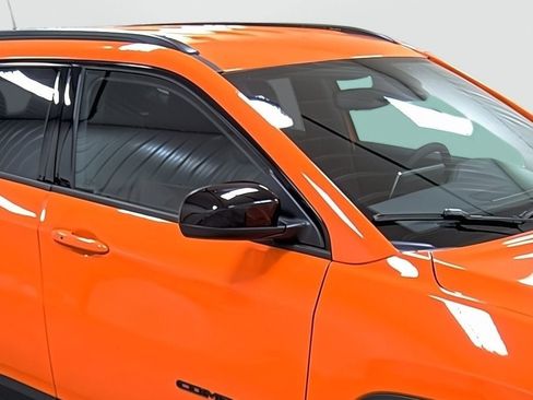 New 2026 Jeep Compass Latitude AWD/4WD image 15
