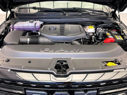 New 2026 RAM 1500 Limited AWD/4WD image 18