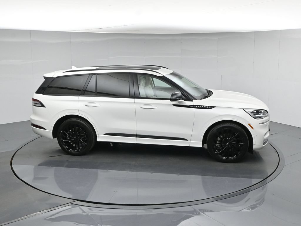 Used 2023 Lincoln Aviator Black Label w/ Jet Package AWD/4WD image 59