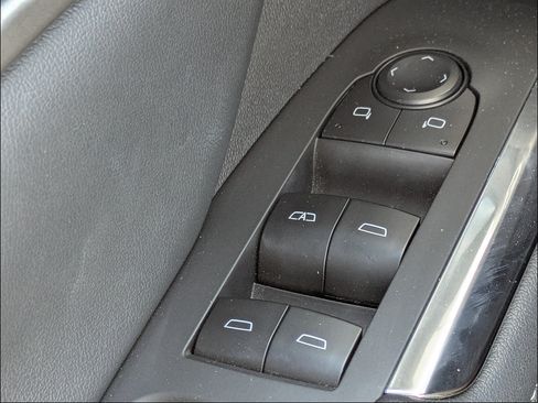 Certified 2025 Chevrolet Traverse LT w/ Driver Confidence Package FWD image 20