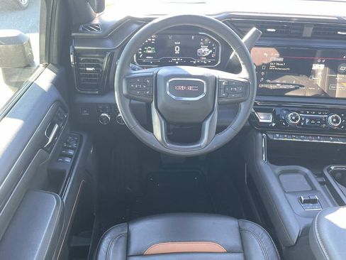 Used 2024 GMC Sierra 2500 AT4 w/ AT4 Premium Plus Package image 15