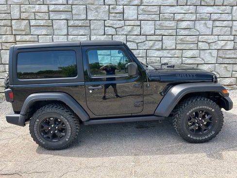 Used 2022 Jeep Wrangler Sport AWD/4WD image 6