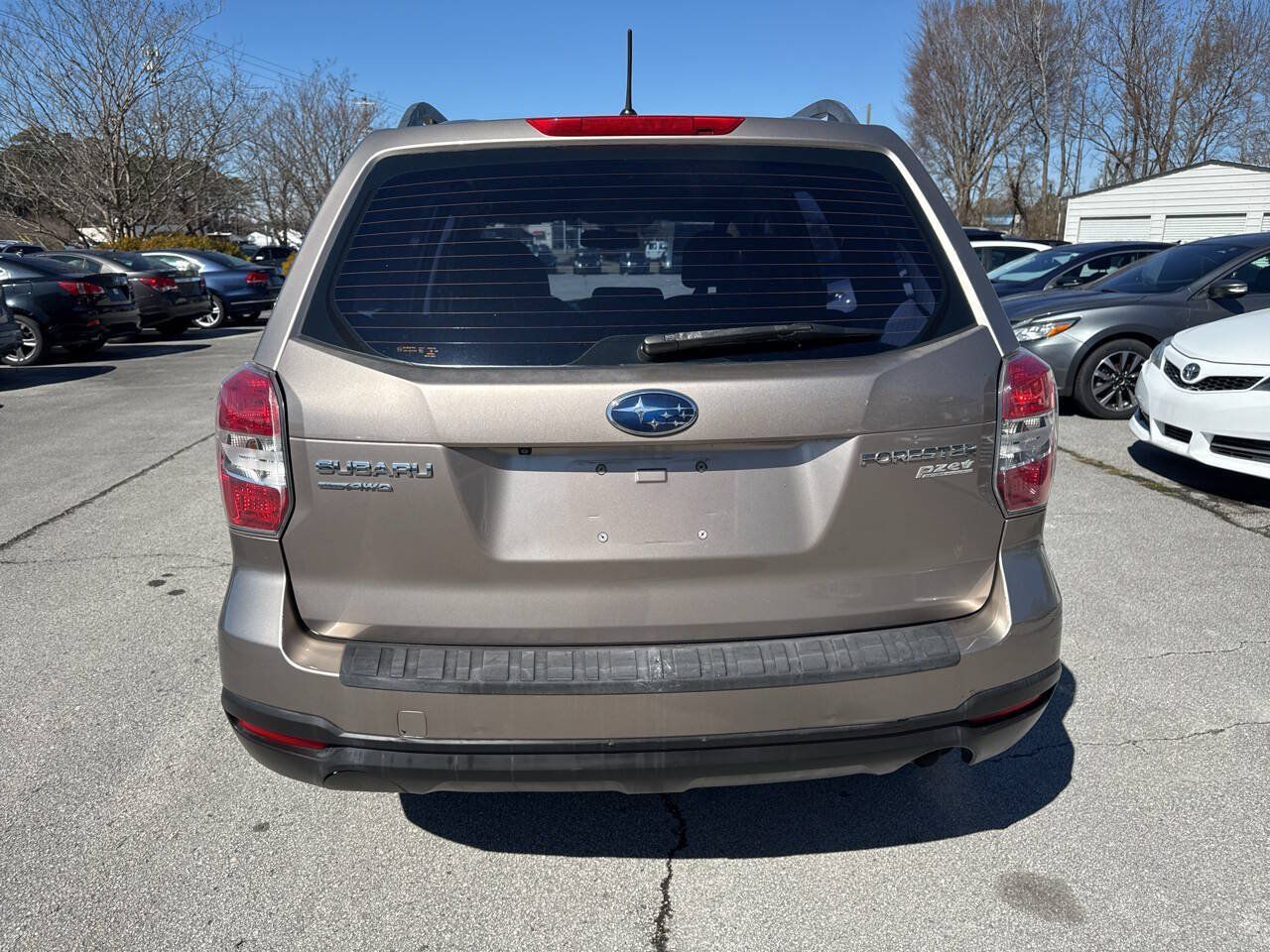 Used 2015 Subaru Forester 2.5i w/ Alloy Wheel Package AWD/4WD image 8