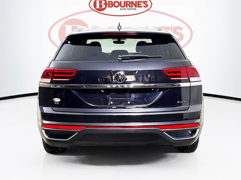Used 2023 Volkswagen Atlas Cross Sport SE image 9