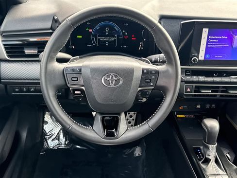 Certified 2025 Toyota Camry SE image 15