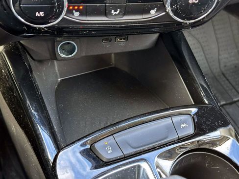 Certified 2024 Chevrolet Trax ACTIV image 25