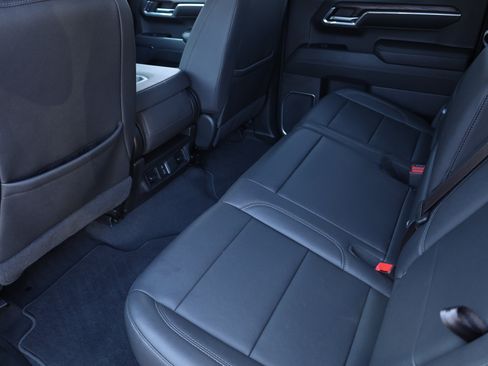 Used 2024 GMC Sierra 1500 SLT image 29