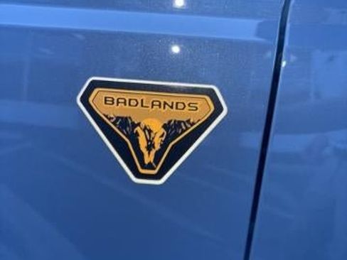 New 2025 Ford Bronco Badlands image 9