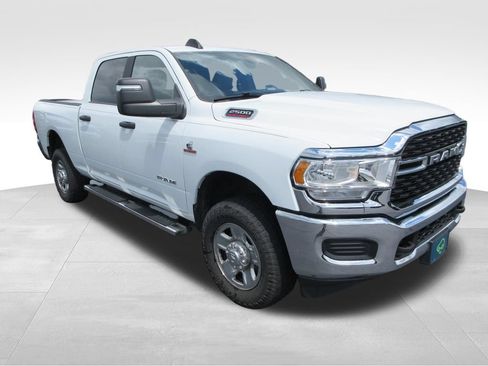 Used 2024 RAM 2500 Big Horn AWD/4WD image 7