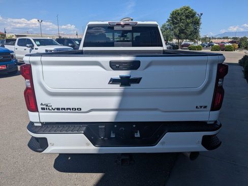 Used 2022 Chevrolet Silverado 2500 LTZ w/ LTZ Plus Package AWD/4WD image 4