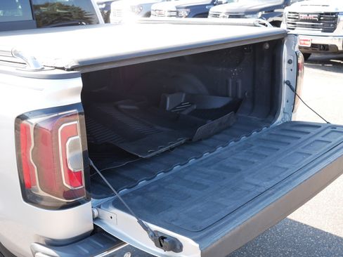 Used 2018 GMC Sierra 1500 SLT image 18