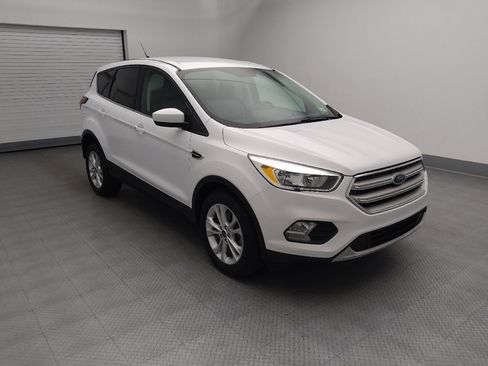 Used 2019 Ford Escape SE FWD image 13