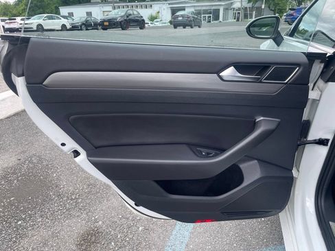 Used 2020 Volkswagen Arteon SE AWD/4WD image 16