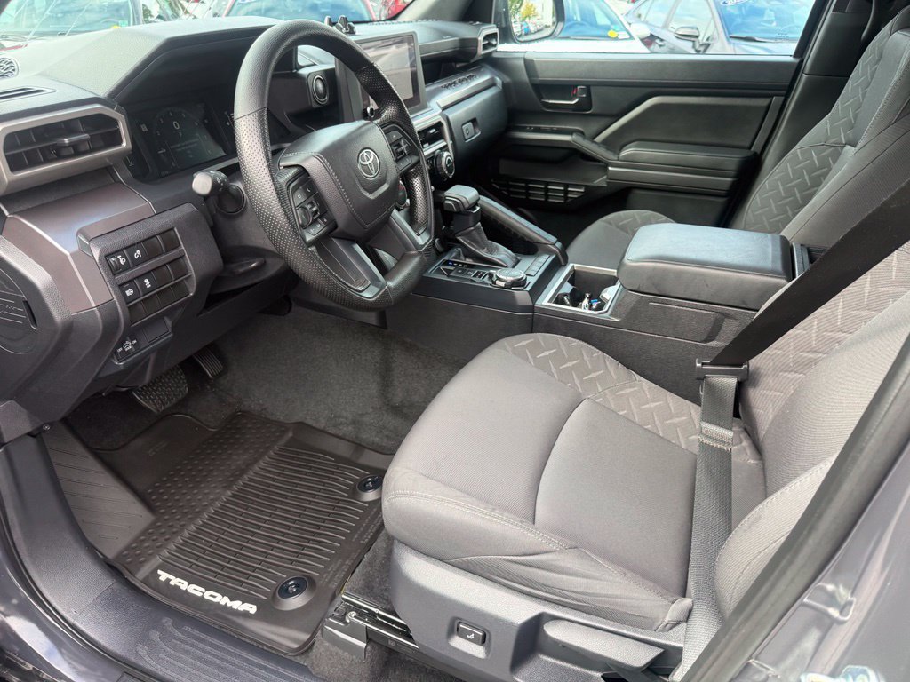 Certified 2026 Toyota Tacoma SR5 AWD/4WD image 15