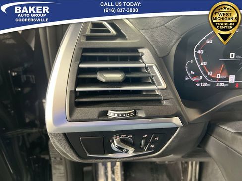 Used 2024 BMW X4 M40i image 17