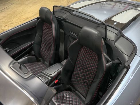 Used 2018 Audi R8 V10 w/ Carbon Exterior Package AWD/4WD image 19