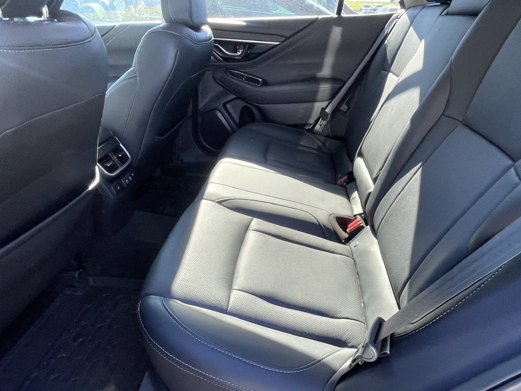 Used 2022 Subaru Outback Limited AWD/4WD image 12