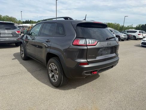 Used 2022 Jeep Cherokee Trailhawk w/ Sun, Sound & Nav Group AWD/4WD image 8