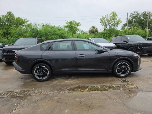 New 2026 Kia K4 EX FWD image 9
