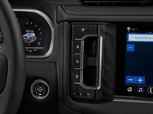 Used 2025 GMC Yukon Elevation w/ Elevation Premium Package image 9