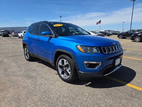 Used 2019 Jeep Compass Limited image 4