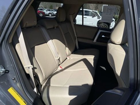 Used 2024 Toyota 4Runner Limited AWD/4WD image 22