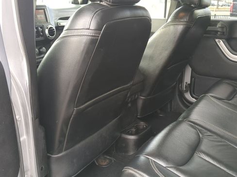 Used 2013 Jeep Wrangler Unlimited Sahara w/ Connectivity Group image 22