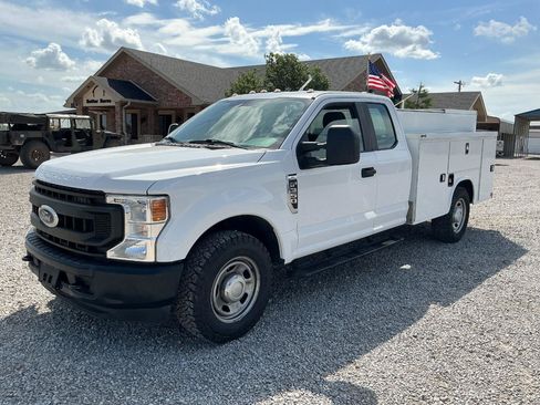 Used 2021 Ford F350 XL w/ Power Equipment Group RWD image 1