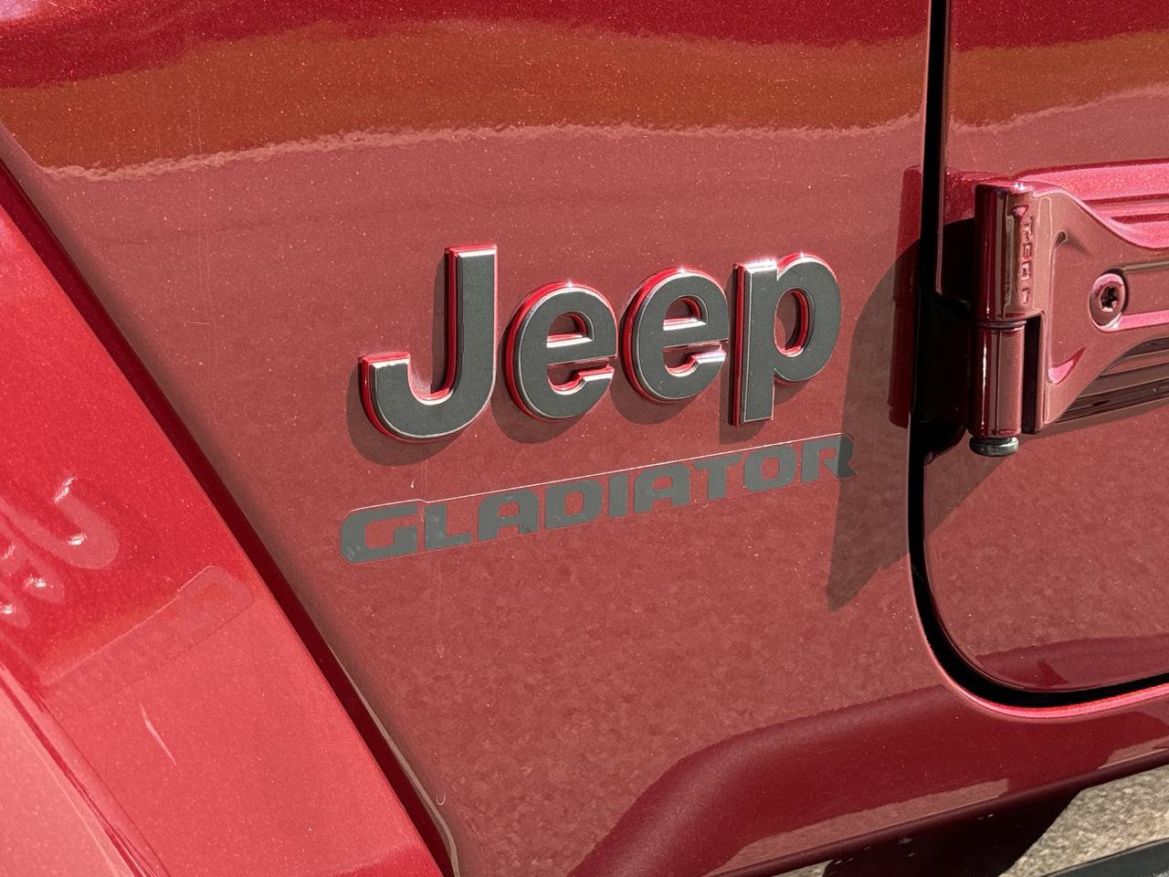 Used 2022 Jeep Gladiator Rubicon w/ Cold Weather Group AWD/4WD image 44