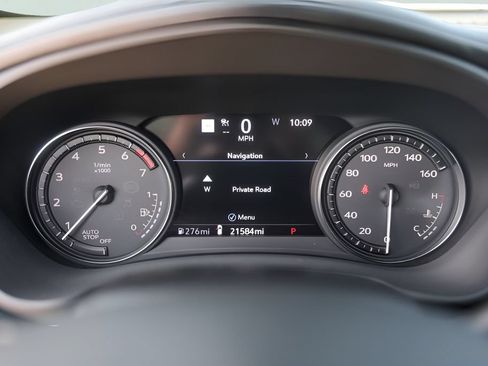 Used 2022 Cadillac XT4 Premium Luxury w/ Technology Package FWD image 14