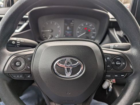 Used 2023 Toyota Corolla LE w/ Carpet Mat Package (TMS) FWD image 22