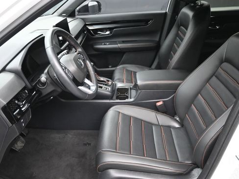 Used 2025 Honda CR-V Sport Touring image 9