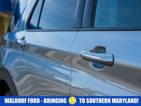 Used 2020 Ford Explorer Limited AWD/4WD image 19