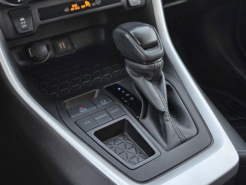 Used 2023 Toyota RAV4 XLE w/ Convenience Package image 23