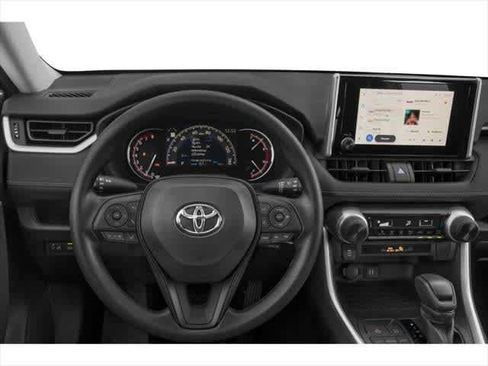 Used 2025 Toyota RAV4 LE FWD image 4