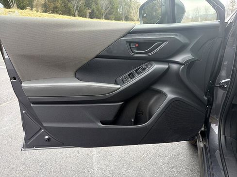 Used 2024 Subaru Crosstrek 2.0i Premium image 13