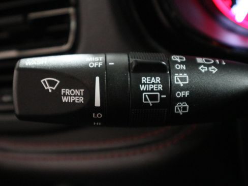 Used 2024 Dodge Durango GT RWD image 32